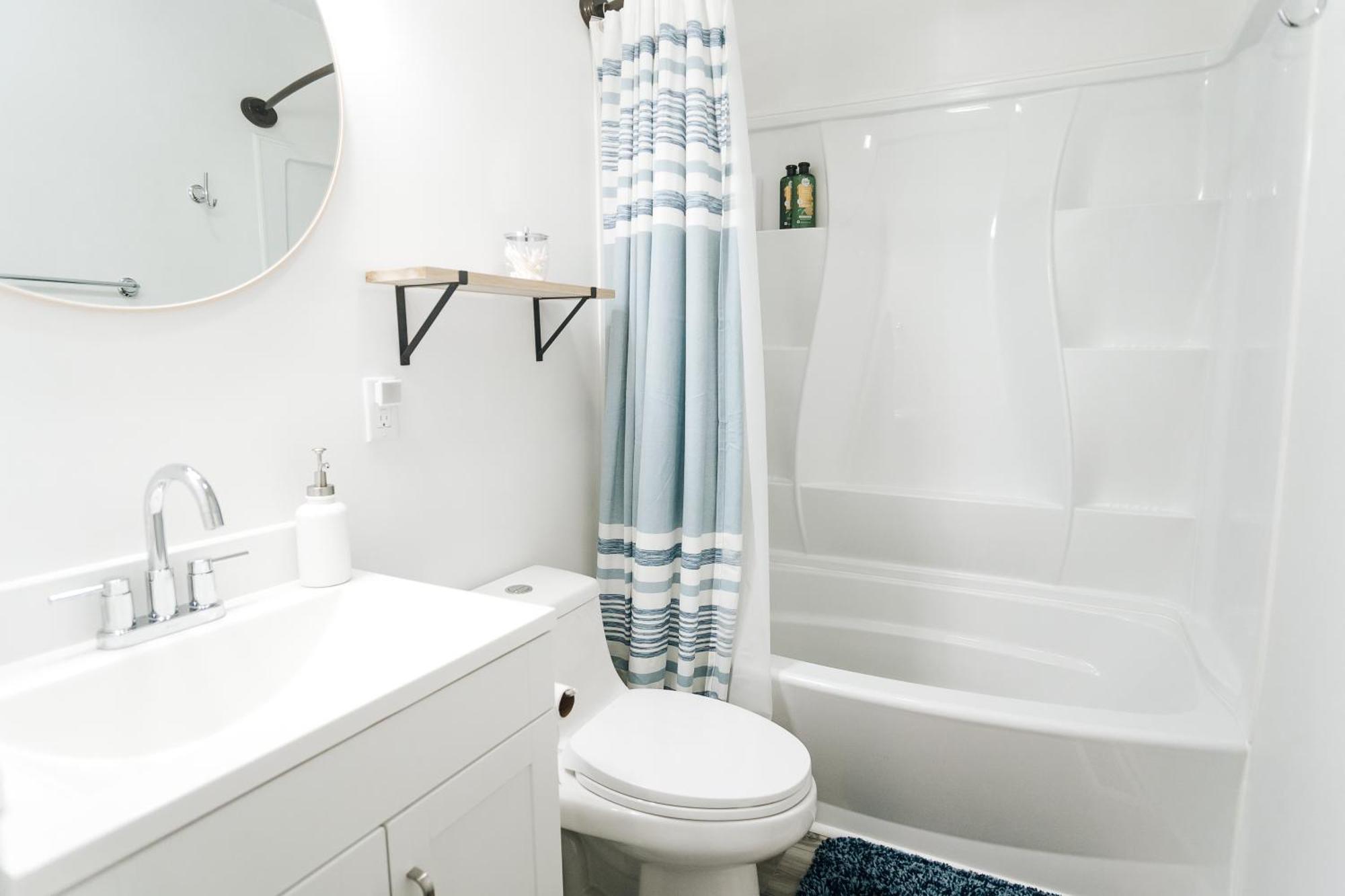 Tranquil Luxury: Modern Comfort! Lynchburg Esterno foto